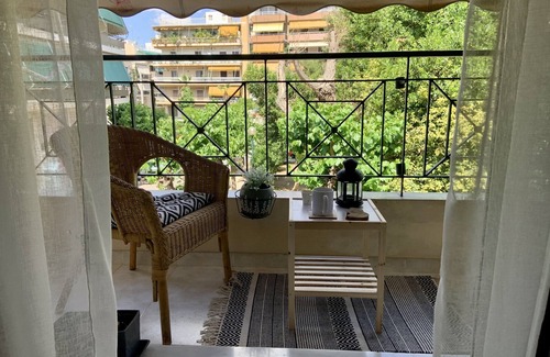 New Kypseli Apartment | DreamStay park view Apt near city center with dedicated office space