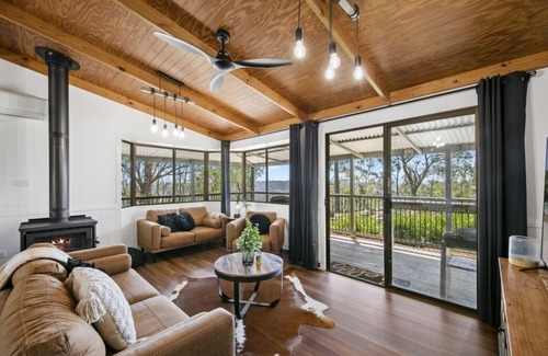 Vacy Cabin | Dreamtime Spa Cabin - escape, relax and enjoy amazing views!