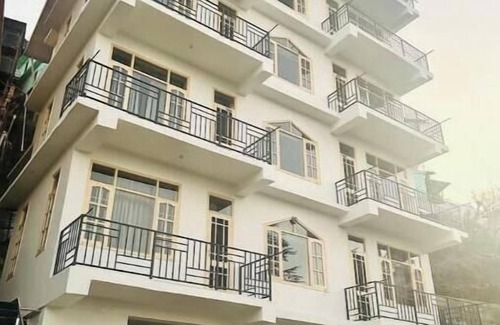 Shimla Condo | Dreamville Stays Shimla - Luxury Homestay and B&B unit 3
