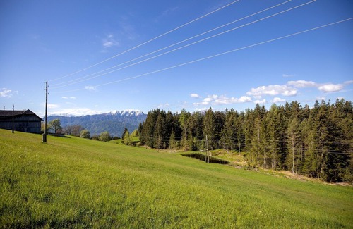 Fresach Apartment | Dreamy Apartment in Fresach with Swimming Pool