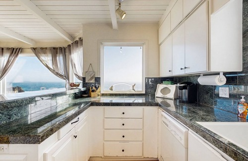 Bodega Bay House | Dreamy Coastal Home W/Breathtaking Ocean Views, Free WiFi & Deck - Dogs OK