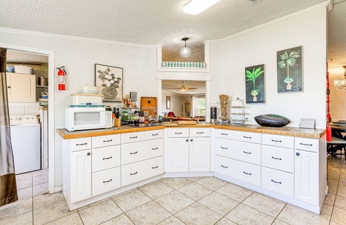 Highland House | Dreamy Home on Lake Istokpoga w/Dock + Views!