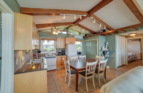 Arlington Cabin | Dreamy Lake Poinsett Cabin w/Deck, Dock & Views!