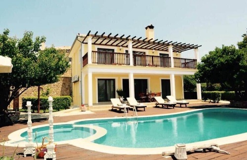 Troulos Villa | Dreamy Skiathos Villa Jasmine w an Exclusive Pool