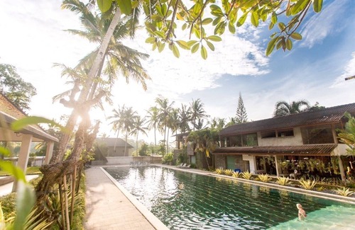 Pejeng Kawan Apartment | Dreamy Treetop Loft in the Rice Fields!