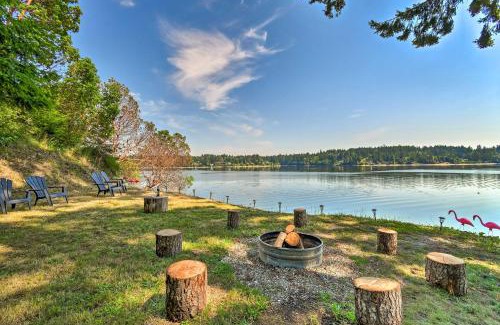 Olympia House | Dreamy Wooded Cabin with Private Beach and Kayaks!