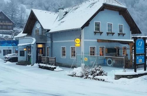 Stadl-Predlitz House | Dreibettzimmer, Dusche, WC, Bergseite - Gasthof zum Postwirt