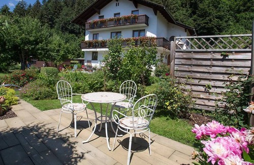Maitschern Apartment | Dreibettzimmer, Dusche, WC - Haus Moser