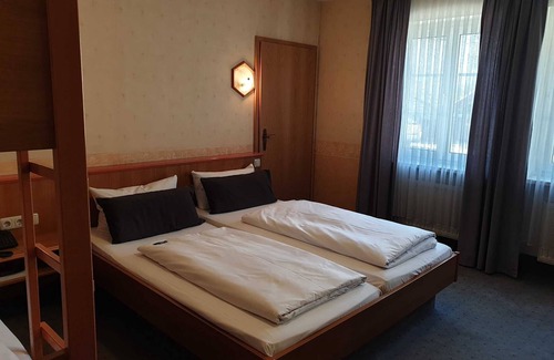 Erlangen Bed & Breakfast | Dreibettzimmer - Hotel & Gasthof Ritter St. Georg