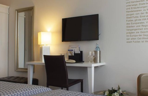 Sudstadt House | Dreibettzimmer - Hotel Via Regia