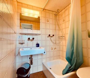 Heiden House | Dreibettzimmer mit eigenem Bad und Seeblick