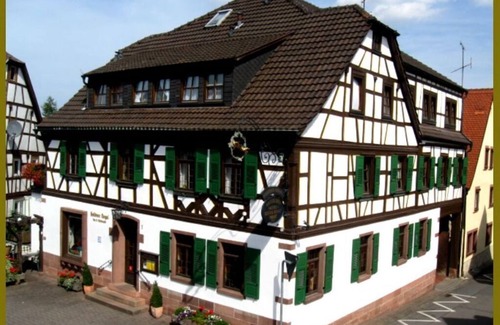 Laudenbach Cottage | Dreibettzimmer Nr. 26 - Goldner Engel, Restaurant - Hotel - Metzgerei