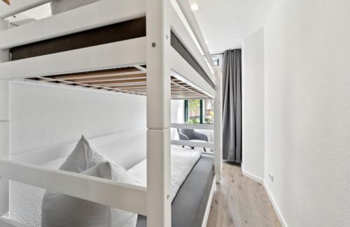 Dresden Apartment | DresdenStay gemütlich und modern mit Kamin und PS4