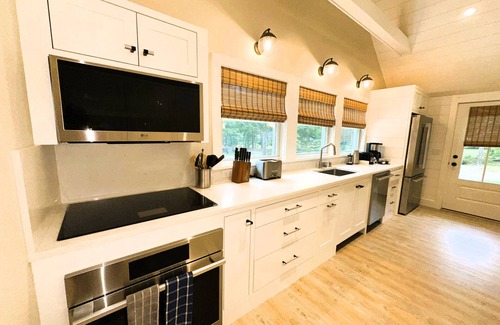 Campground Landing House | Driftmoor~Dog Frndly 3bd/2 bth~Luxe