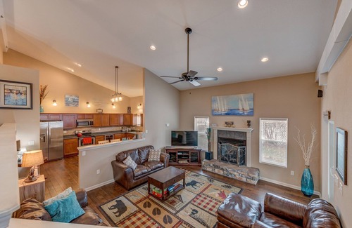 Pepin Condo | Driftwood Condos at Lumberyard Lofts