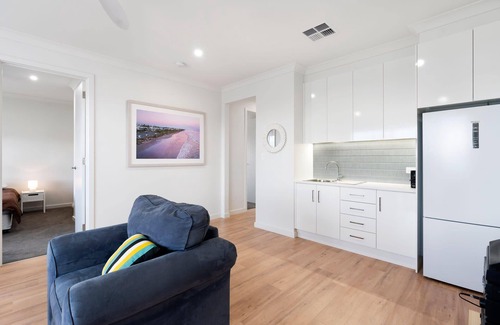 Middleton House | Driftwood Dunes - 67 Newell Avenue, Middleton