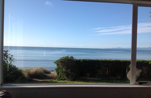Pakawau House | DRIFTWOOD INN - PAKAWAU BEACH FRONT