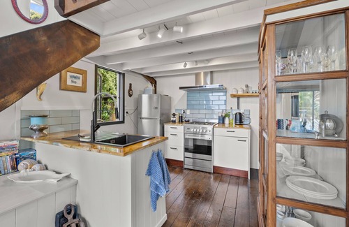 Te Tii Cottage | Driftwood Seaside Escapes
