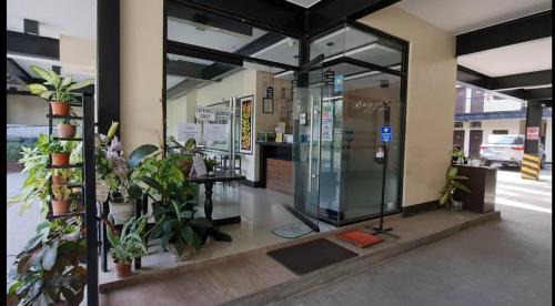General Santos Hotel | DRIGGS SUITES