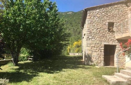 La Motte-Chalancon House | Drome Provençale, Gîte Fonfroide, Location à la semaine