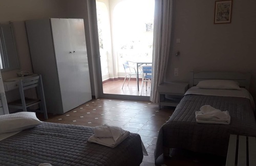 Mavrovouni Apartment | Drossia # 7 - One Bedroom Apartment, Sleeps 4