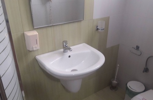 Mavrovouni Apartment | Drossia # 9 - One Bedroom Apartment, Sleeps 4