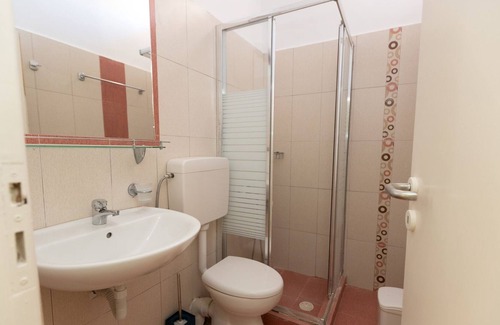 Mavrovouni Apartment | Drossia Bungalows 2 - One Bedroom Apartment, Sleeps 4