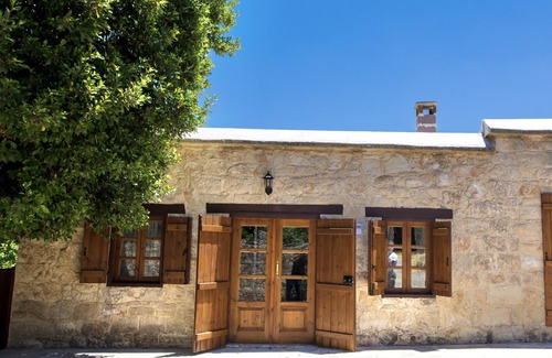Droushia House | DROUSHIA CORNER HOUSE