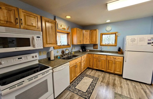 Drummond House | Drummond Island Vacation Homes - Clearwater