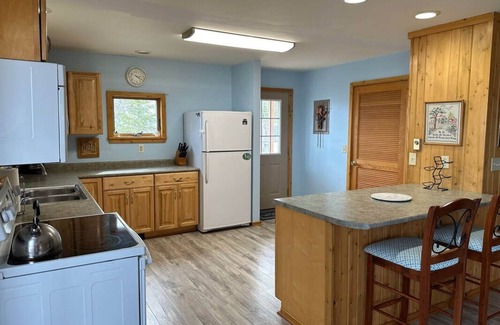Drummond House | Drummond Island Vacation Homes - Clearwater