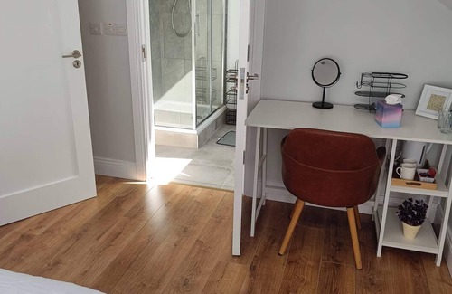 Darragh Apartment | Drumquin Accommodation - Four Bedroom apartment