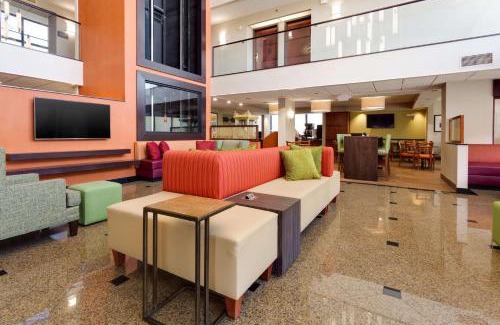 Englewood Hotel | Drury Inn & Suites Denver Tech Center