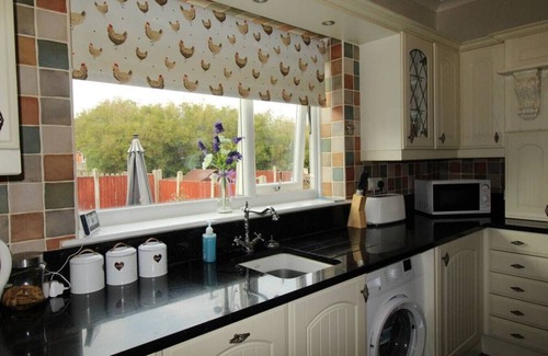 Chesterfield House | Dryden House- Chesterfield