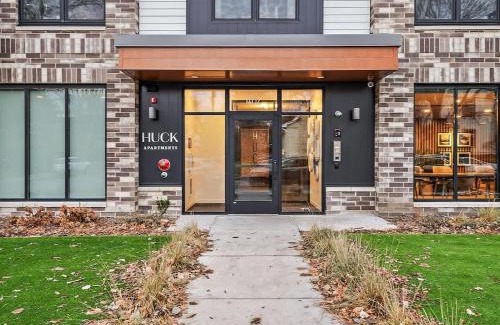 St. Anthony West Apartment | DT UMN 1BD Gym Free Parking Rooftop by River