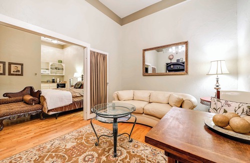 Decatur Apartment | Dtwn Decatur Apt: Walk to Restaurants & Shops