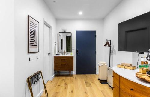 Bangor Apartment | DTWN Historic Hotel, The Phenix, Ground Floor, Room # 100