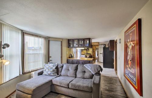 Sheboygan Apartment | Dtwn Sheboygan Apt Above Local Bar!