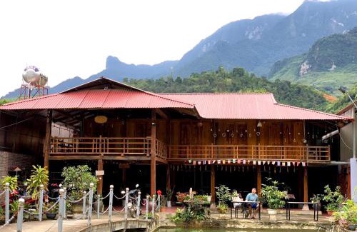 Yen Minh House | Du Già CN Homestay