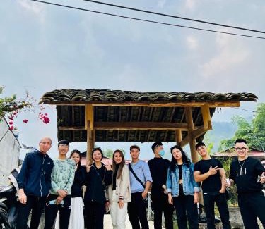 Yen Minh House | Du Già CN Homestay