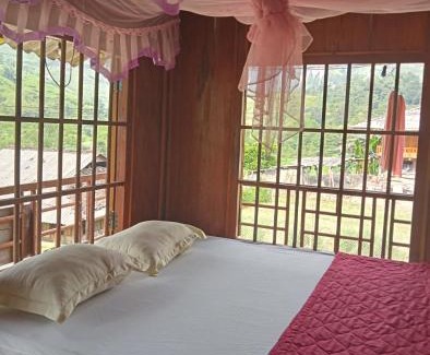 Yen Minh House | Du Gia NaLien View Homestay