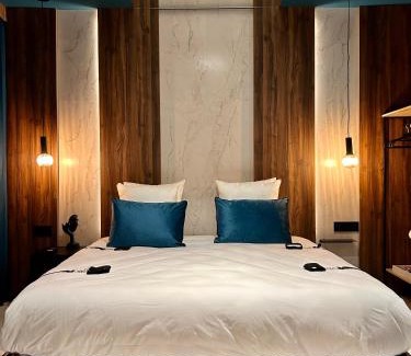 Port-de-Bouc House | Dual Experience Love Room pour 2 à 4 personnes