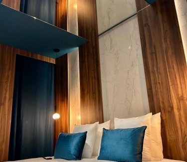 Port-de-Bouc House | Dual Experience Love Room pour 2 à 4 personnes