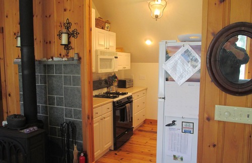 Brooklin Cottage | Duck Cove Cottage - Carriage House on Herrick Bay