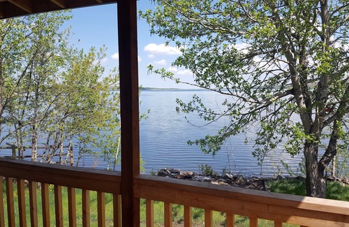 Babb Cabin | Duck Lake West Shore, Just 15 Minutes from Glacier National Park!