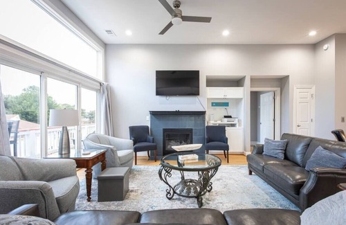 Sea Acres House | Duck Location! Volleyball, Pool, Game Room & More