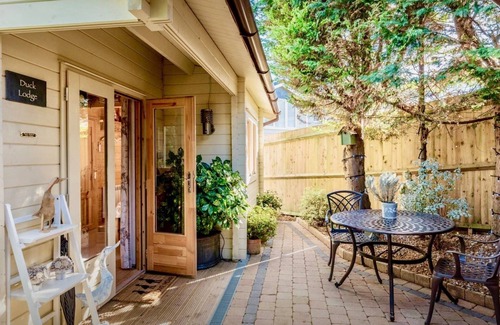 Pyecombe Apartment | Duck Lodge B&B Luxury Log Cabin