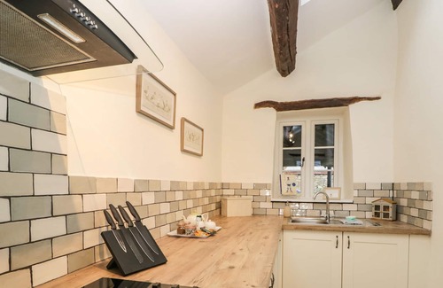 Broughton in Furness Cottage | DUDDON VIEW, pet friendly, with open fire in Duddon Valley