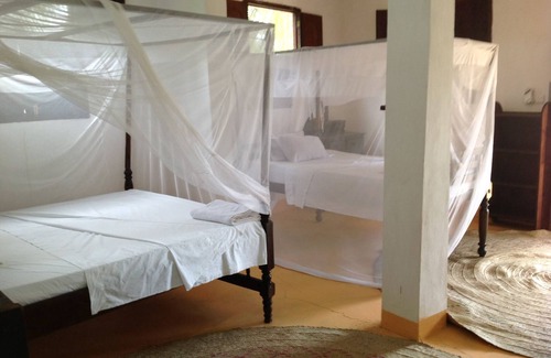 Shela Hotel | Dudu Villas N Backpackers