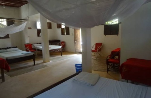 Shela Hotel | Dudu Villas N Backpackers