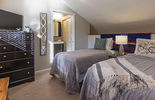 Century West Condo | Duel Upper-Level Condos with Mt. Bachelor Village Amenities!